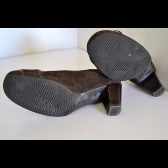 Beautiful Ecco low pumps! - Picture 4 of 4